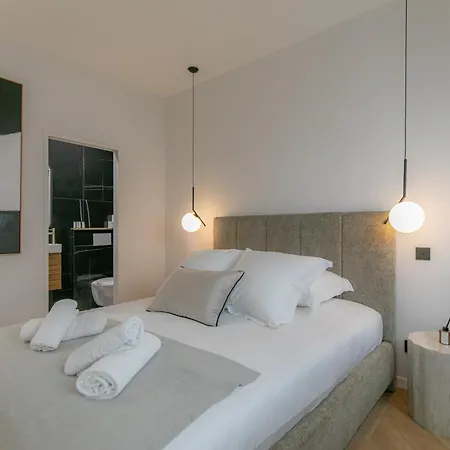 Mba - Echiquier 1 Luxury 4 Bathrooms Center Apartman *
