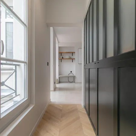 Mba - Echiquier 1 Luxury 4 Bathrooms Center