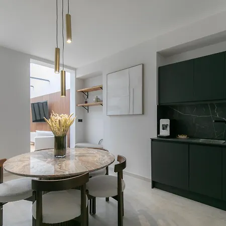 Mba - Echiquier 1 Luxury Center パリ