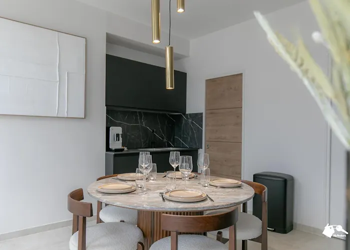 Mba - échiquier 1 Luxury Center