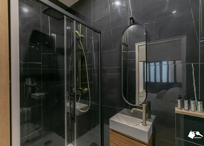 Mba - échiquier 1 Luxury Center *