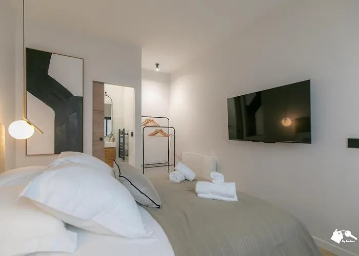 Mba - Echiquier 1 Luxury Center * Paris