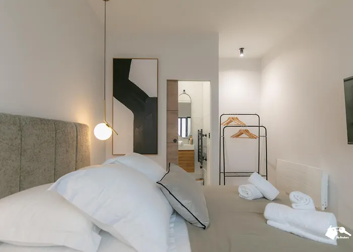 Daire Mba - Echiquier 1 Luxury Center