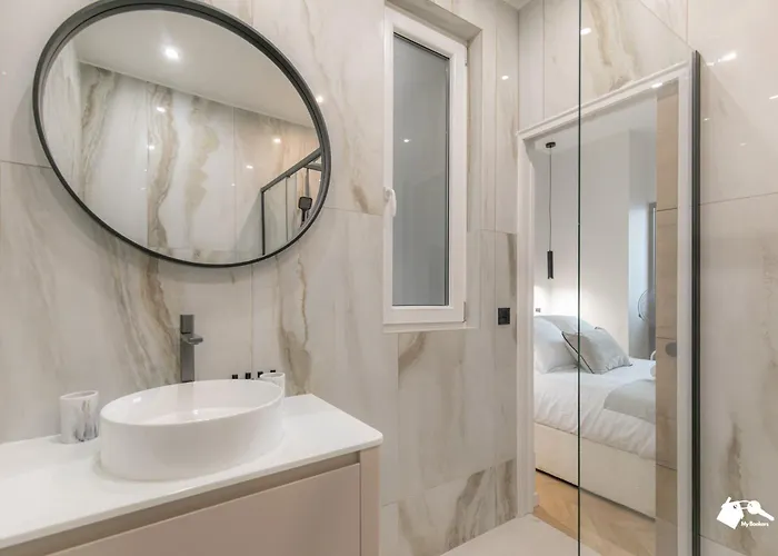 Mba - Echiquier 1 Luxury Center * Paris