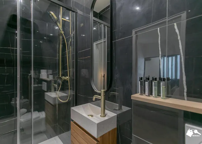 Daire Mba - Echiquier 1 Luxury Center *