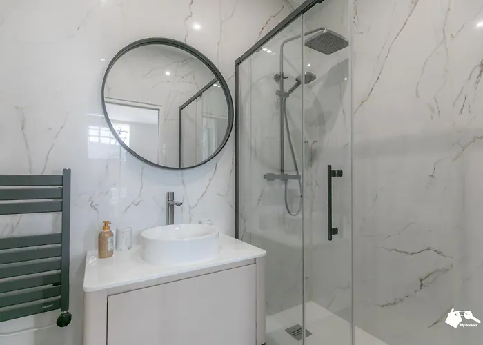 Mba - Echiquier 1 Luxury Center * Paris
